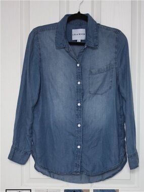 Women's Blue Denim Button Down Shirt Ptp 18”